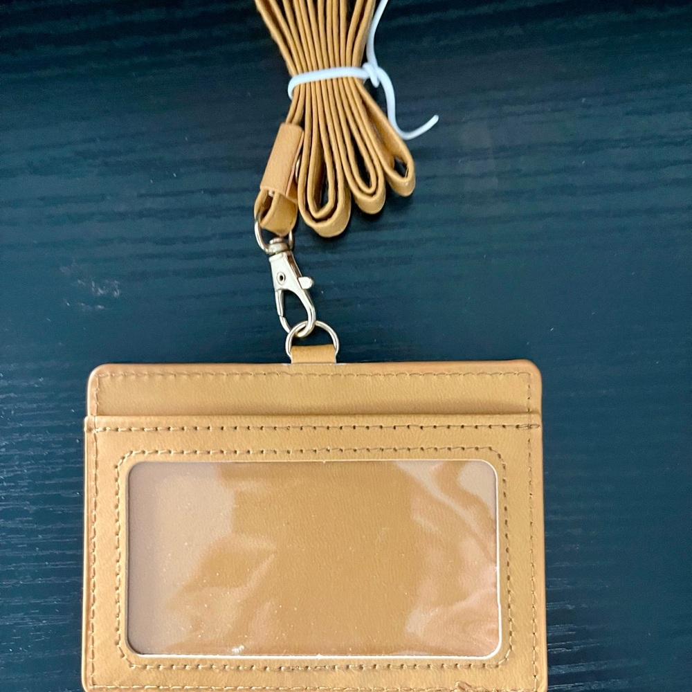 NEW- Winnie the Pooh Card Holder - Picture 3 of 3
